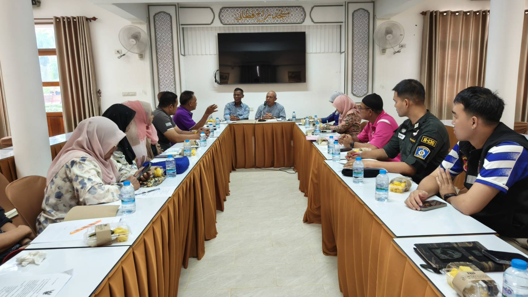 🌺 สพอ.เมืองปัตตานี ประชุมสภาสันติสุขตำบลจะบังติกอ อำเภอเมืองปัตตานี 🌺